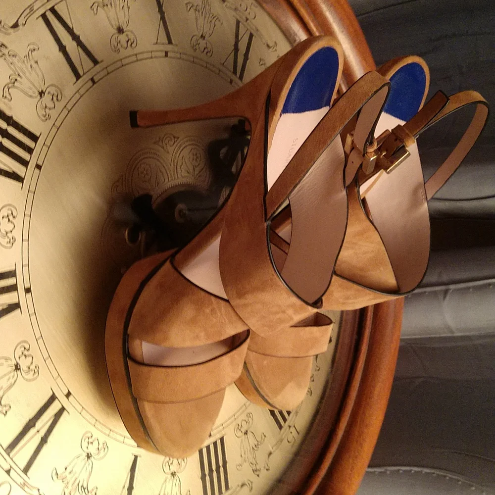Stuart Weitzman Shoes - Picture 9 of 13